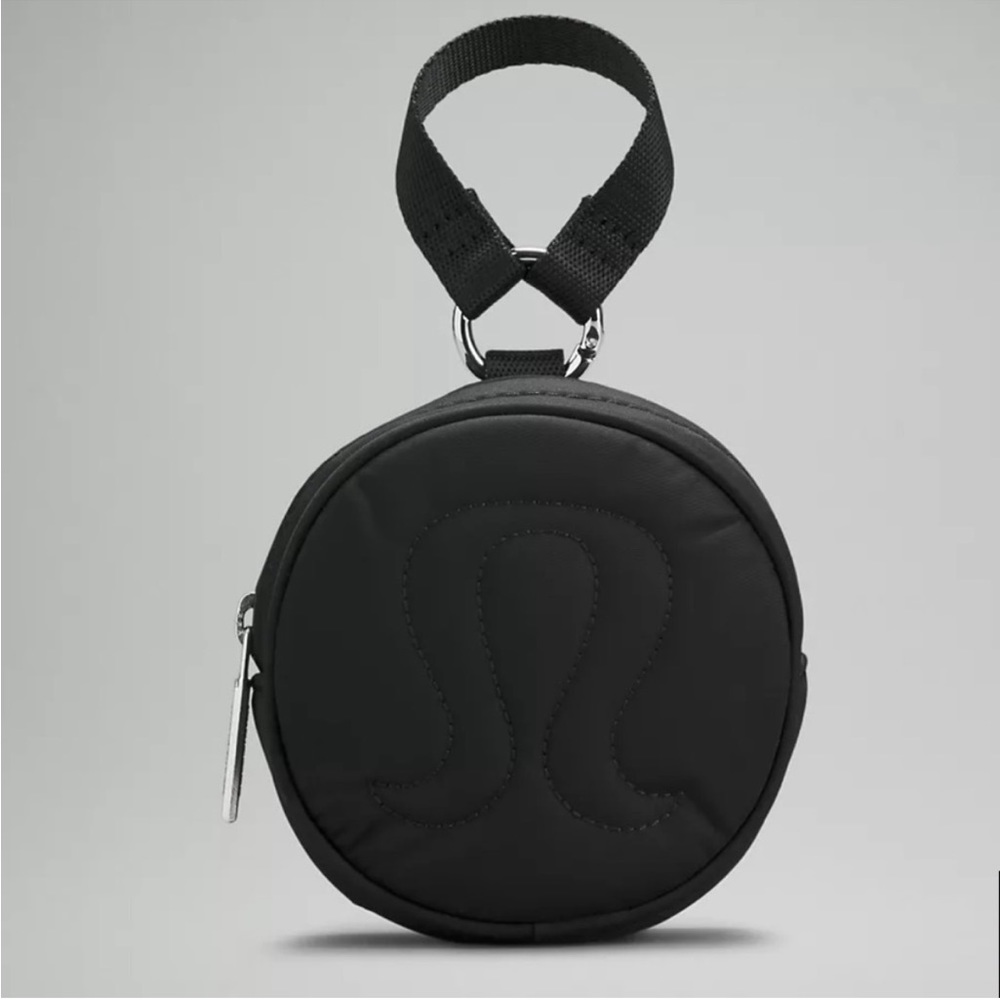 LULULEMON LOGO POUCH